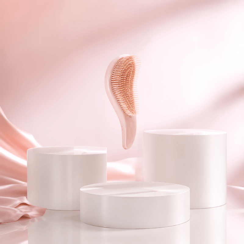 One EcoGlide detangling brush